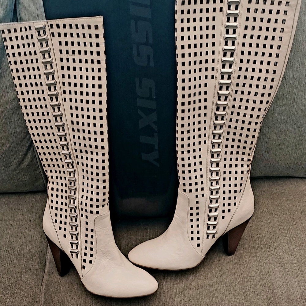 Women's boots